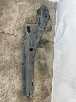 Protection sous-châssis OEM 58165-42040 pour Toyota RAV4 V