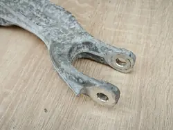 Vasen iskunvaimenninpidike OEM 8W0037 Audi A4 B9