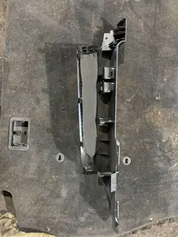Vänster bagageutrymmesklädsel OEM 51477114358 BMW X5 E53 2005