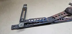 Mercedes-Benz W123 Manivelle de vitre gauche avant OEM 1237201946