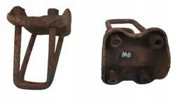 Nissan Navara D40 Achter Veerbeugels OEM FEE3925