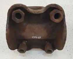 Nissan Navara D40 Hintere Federklammern OEM FEE3925