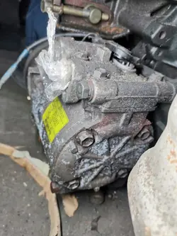 Compresseur de climatisation Mitsubishi Carisma 1.8 GDI MB958178