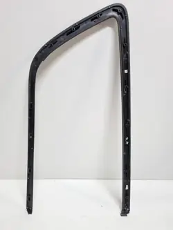 Chrysler Pacifica 2018 Bak vänster fönsterlist OEM 68227297AC