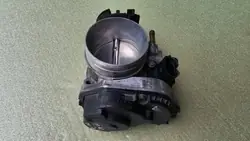 GOLF IV BORA LEON 2.3 Corpo de Borboleta 021133066