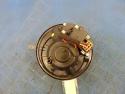 VOLKSWAGEN GOLF V Värmefläkt F011021936