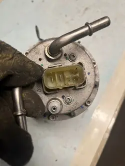Kraftstofffiltergehäuse OEM 256226 für Fiat 500L 1.6 M-Jet