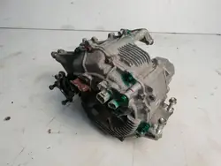 Taka tasauspyörästö Lexus RX 450H 8209048011