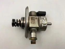 Pompa carburante alta pressione Volkswagen Tiguan Allspace 06G127028D