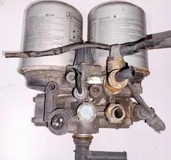 Wabco 4324330020 Lufttrockner für pneumatische Systeme