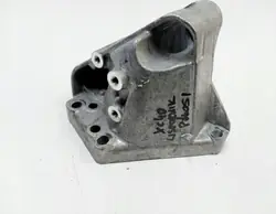 Volvo Aandrijfassteun OEM 32428049 - Gebruikt