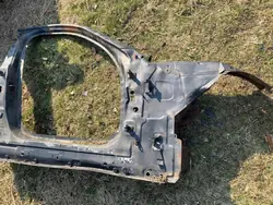OEM 1234567 oikea kulmapaneeli BMW 5 G31:lle