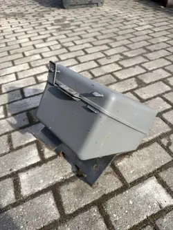 Mercedes Atego/Axor domkraftsförvaringslåda OEM 9705800050