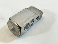 Mitsubishi OE 7810A126 Détendeur de Climatisation