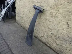 Oikea keskipilari VW POLO 2G 2G4 2017- OEM