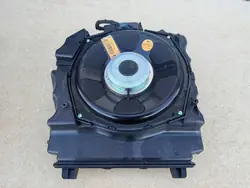 Haut-parleur subwoofer droit BMW OEM 9164586 5GT