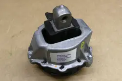OEM 7581622 oikea moottorin tuki BMW 4 G22