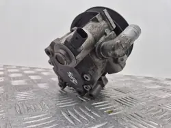 POMPE DE DIRECTION ASSISTÉE MERCEDES C KLASA 204
