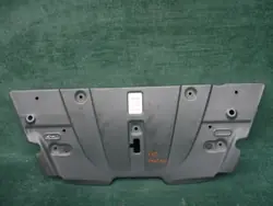 Radiatorrooster clip AD23-8136-BA SSC voor Aston Martin Vantage