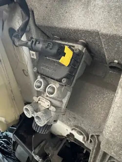 Válvula Principal da Bomba de Travão OEM A0044313406 Mercedes