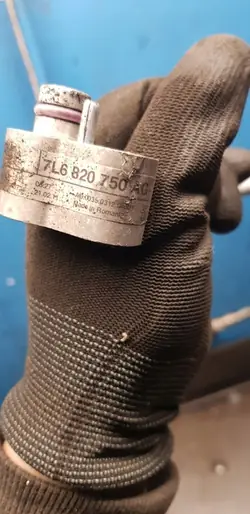 Tuyau de climatisation AUDI Q7 4L 3.0 TDI 7L6820750AG