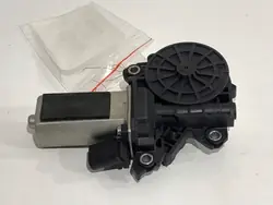 Türzugmotor OEM 4F0837060 für Audi A8 D4