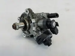 VW Passat B7 2.0 TDI Kraftstoffpumpe 03L130755L