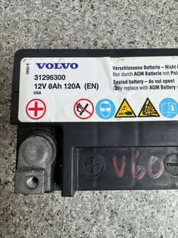 Batería auxiliar Volvo 31296300 8Ah Start-Stop