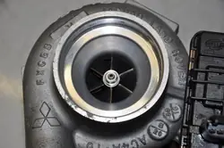 Turbina Jaguar E-Pace XE Land Rover Discovery V 2.0d