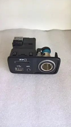 Leitor Cartão SD Porta USB Aux Jeep Cherokee OEM 68139536AC