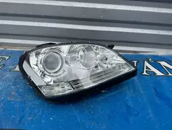 MERCEDES ML 164 RECHTER VOOR BIXENON KOPLAMP