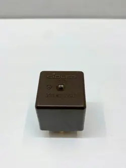 Rele OEM 0008213047 Mercedes-Benz SL R107:lle