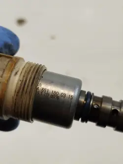 Sensor Pressão Óleo OEM A6511800315 Mercedes W205