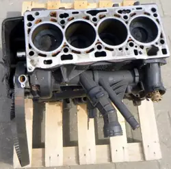 Bloc moteur VW Passat B8 2.0 TDI OEM 03N023A