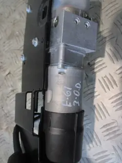 Pompe Hydraulique Hayon BMW E61 OEM 7111867
