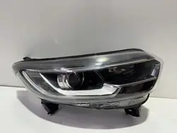 Oikea etuvalaisin Renault Kadjar