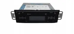 Radio Renault Trafic OEM 281152370R - Occasion