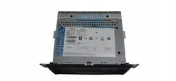 Radio Renault Trafic OEM 281152370R - Usado