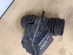 Intake Pipe Toyota Sienna 3.3 03-09 17893-AA010