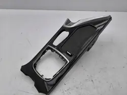 Revestimento túnel central Hyundai i40 2012 OEM 846513Z000