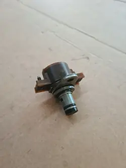 Sensor de válvula de óleo DC 038047 181850 para Ford F-MAX 500