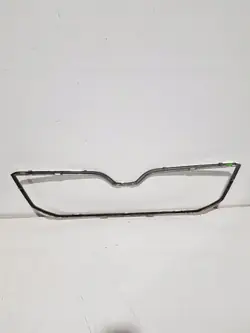 Etupään tuuletusritilä OEM 5E0853761 Skoda Octavia Mk3