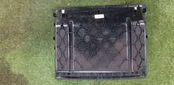 VW Caddy IV konsolipöytähylly OEM 2K5857921A