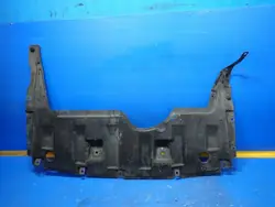 Placa de proteção do motor Mitsubishi Colt OE MR575339