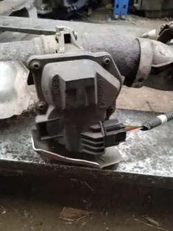 OEM pakoputken kuristin Nissan Qashqai J10 1.6 DCI