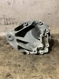 BMW 3 (F30, F80) Bakre differential 7589493