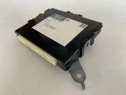 Módulo de cierre central Toyota OEM 899900T010
