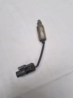 Válvula Eletromagnética Nissan Sunny II