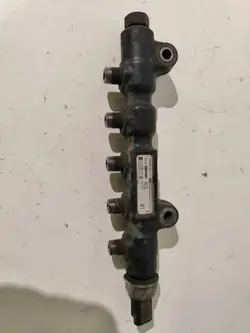 Ford OE 9648580880 Brandstofrail - Gebruikt