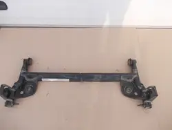 Poutre suspension arrière Suzuki Swift MK6 OEM 46510-51K00